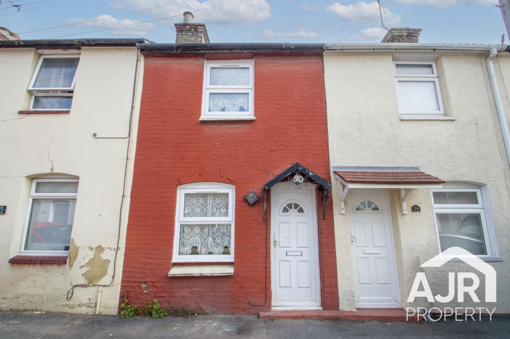 2 bed Mid Terraced House for rent in Swanscombe. From Anthony James - South East 2 bed Mid Terraced House for rent in Swanscombe. From Anthony James - South East