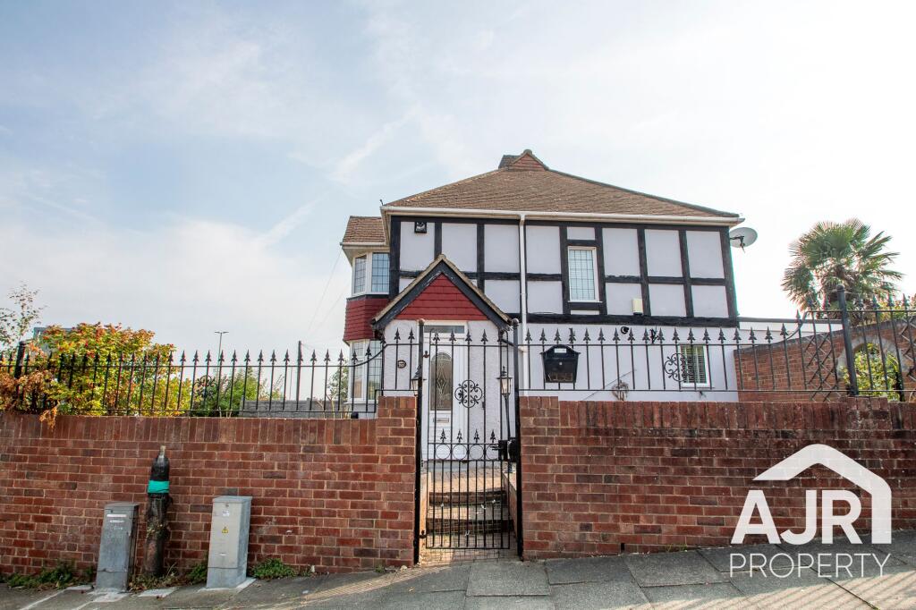 3 bed Semi Detached for rent in Sidcup. From Anthony James - South East