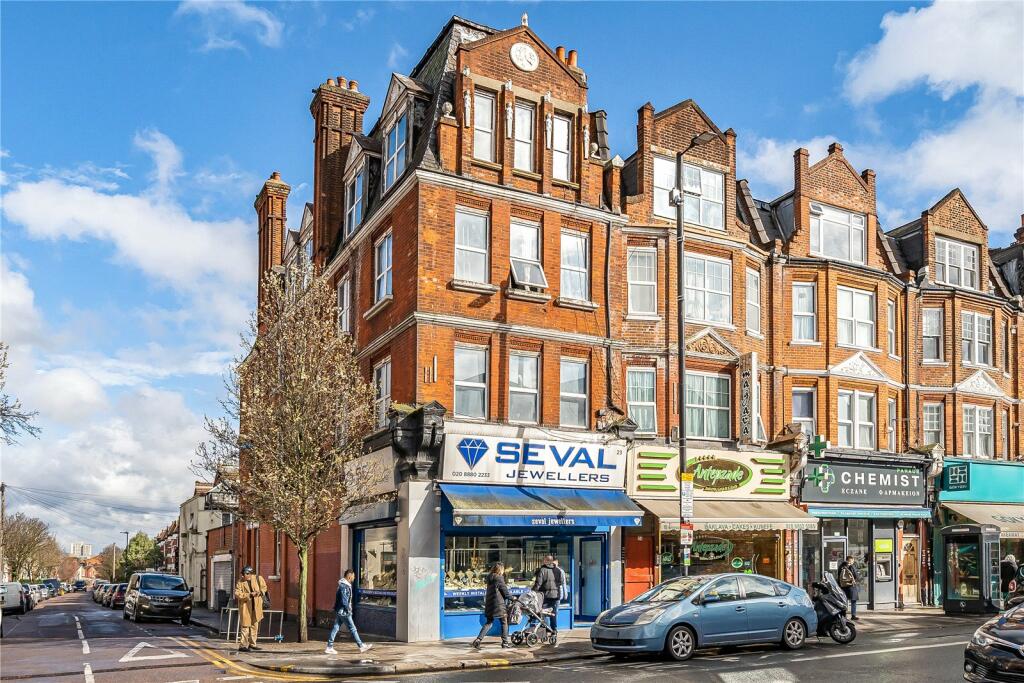 4 bed Flat for rent in London. From Anthony Pepe - Harringay