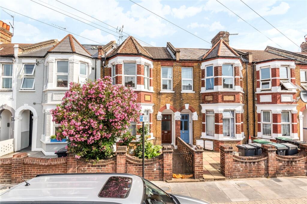 2 bed 1st Floor Flat for rent in London. From Anthony Pepe Estate Agents - Harringay