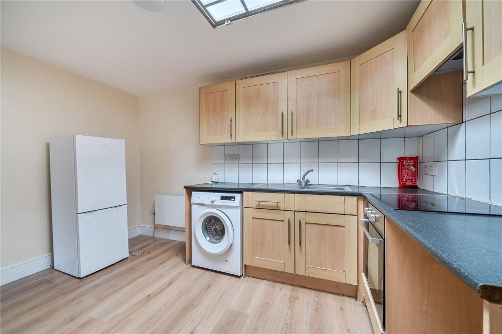 1 bed 1st Floor Flat for rent in London. From Anthony Pepe Estate Agents - Harringay