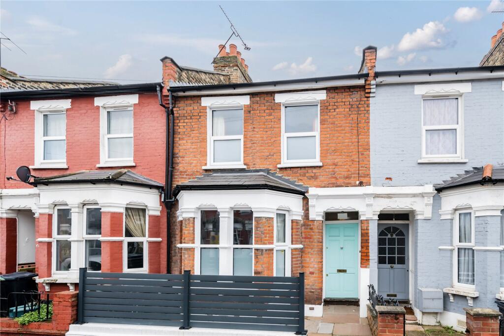 4 bed Mid Terraced House for rent in London. From Anthony Pepe Estate Agents - Harringay