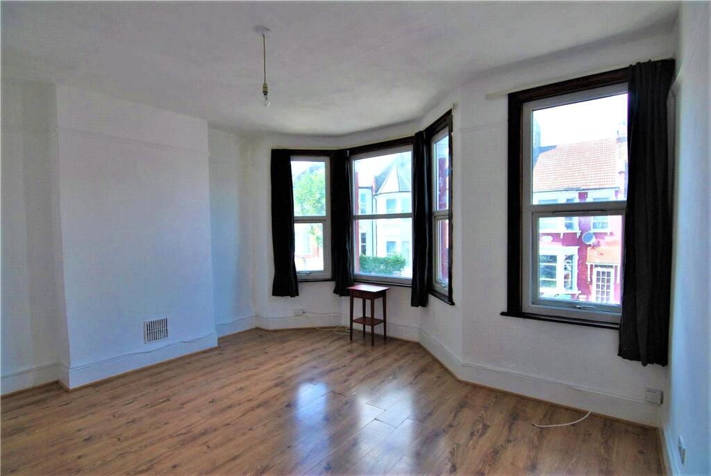2 bed 1st Floor Flat for rent in London. From Anthony Pepe Estate Agents - Harringay