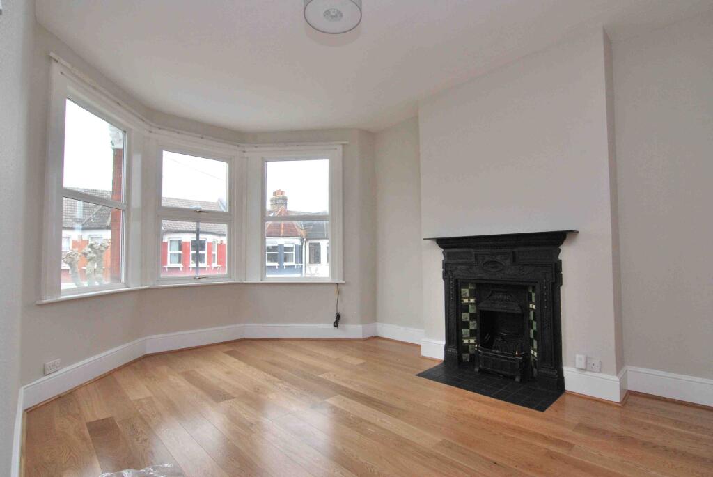 2 bed 1st Floor Flat for rent in London. From Anthony Pepe Estate Agents - Harringay