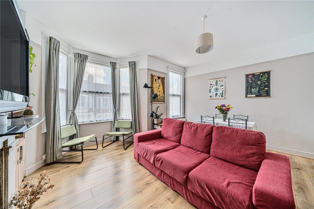 2 bed 1st Floor Flat for rent in London. From Anthony Pepe Estate Agents - Harringay