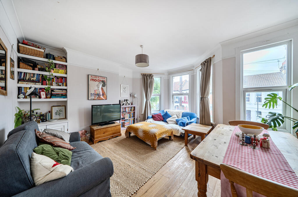 2 bed 1st Floor Flat for rent in London. From Anthony Pepe Estate Agents - Harringay 2 bed 1st Floor Flat for rent in London. From Anthony Pepe Estate Agents - Harringay