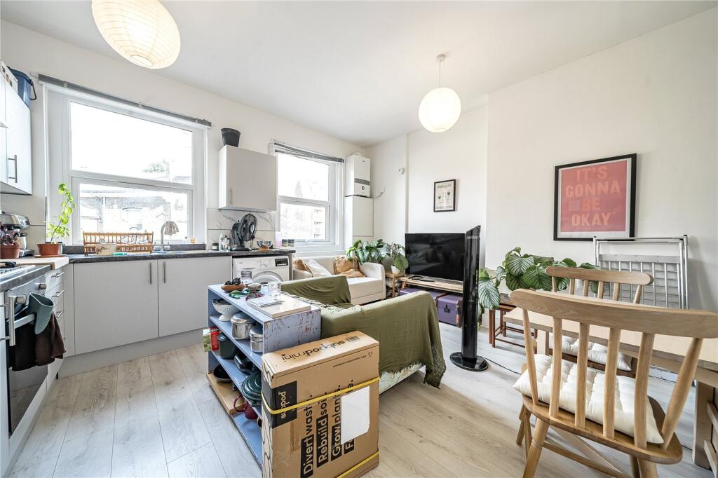 2 bed 1st Floor Flat for rent in London. From Anthony Pepe Estate Agents - Harringay 2 bed 1st Floor Flat for rent in London. From Anthony Pepe Estate Agents - Harringay
