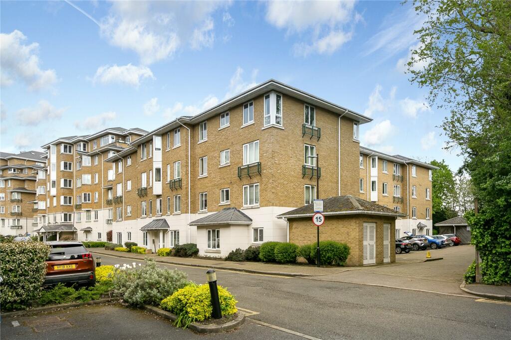 1 bed Apartment for rent in Richmond. From Antony Roberts Estate Agents -  Kew - Lettings