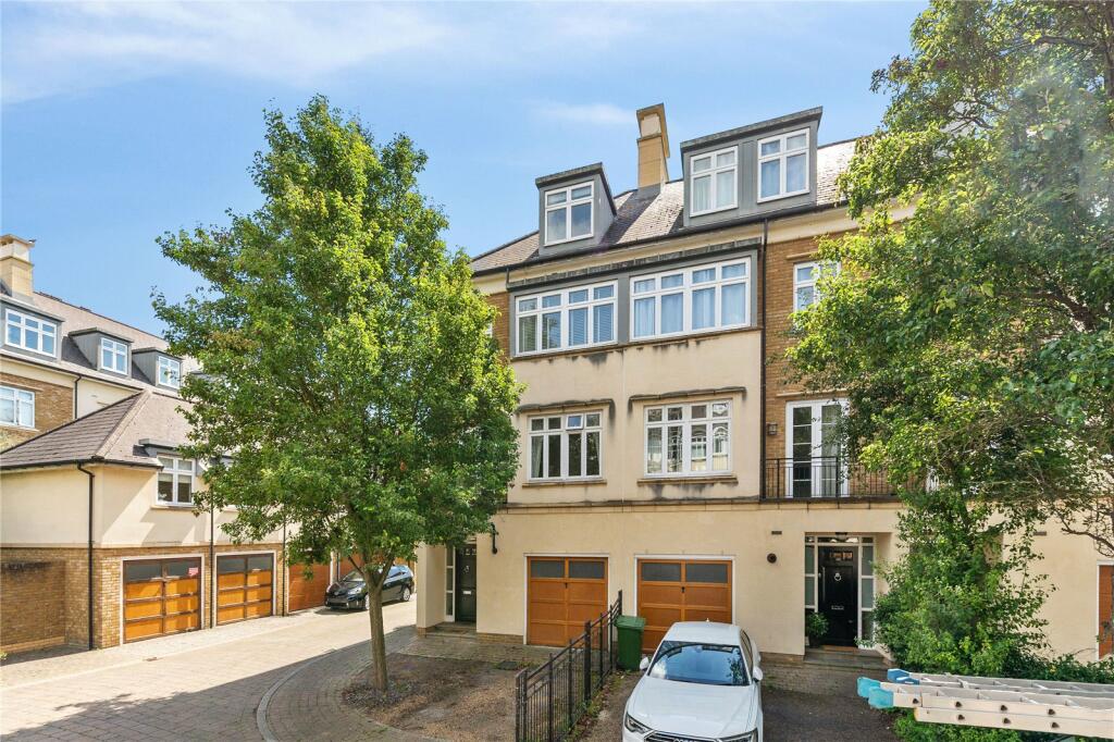4 bed End of Terrace for rent in Richmond upon Thames. From Antony Roberts Estate Agents -  Kew - Lettings