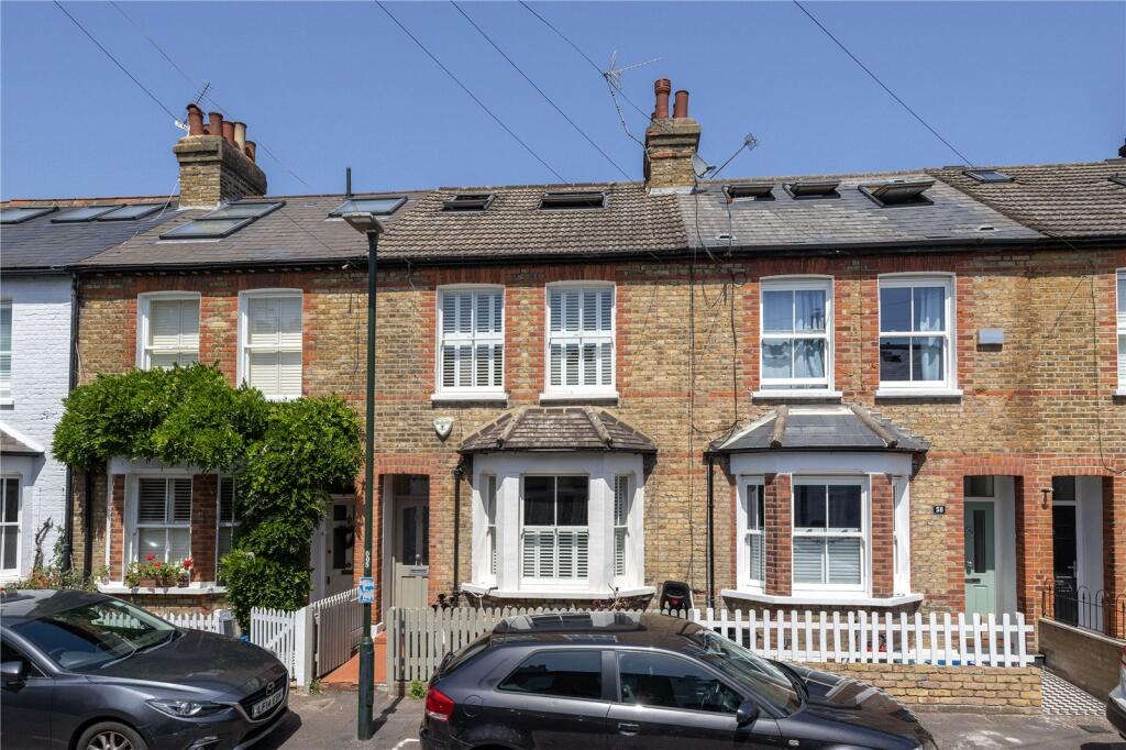 3 bed Mid Terraced House for rent in Richmond upon Thames. From Antony Roberts Estate Agents - Kew - Lettings 3 bed Mid Terraced House for rent in Richmond upon Thames. From Antony Roberts Estate Agents - Kew - Lettings