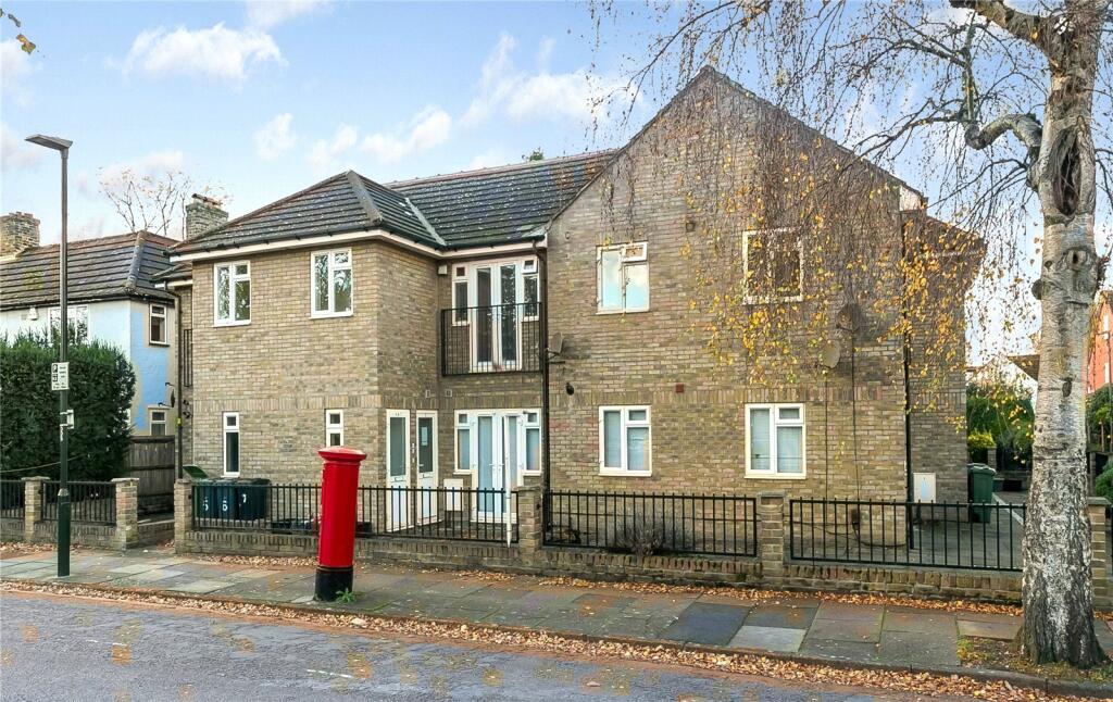 1 bed Apartment for rent in Richmond upon Thames. From Antony Roberts Estate Agents -  Kew - Lettings