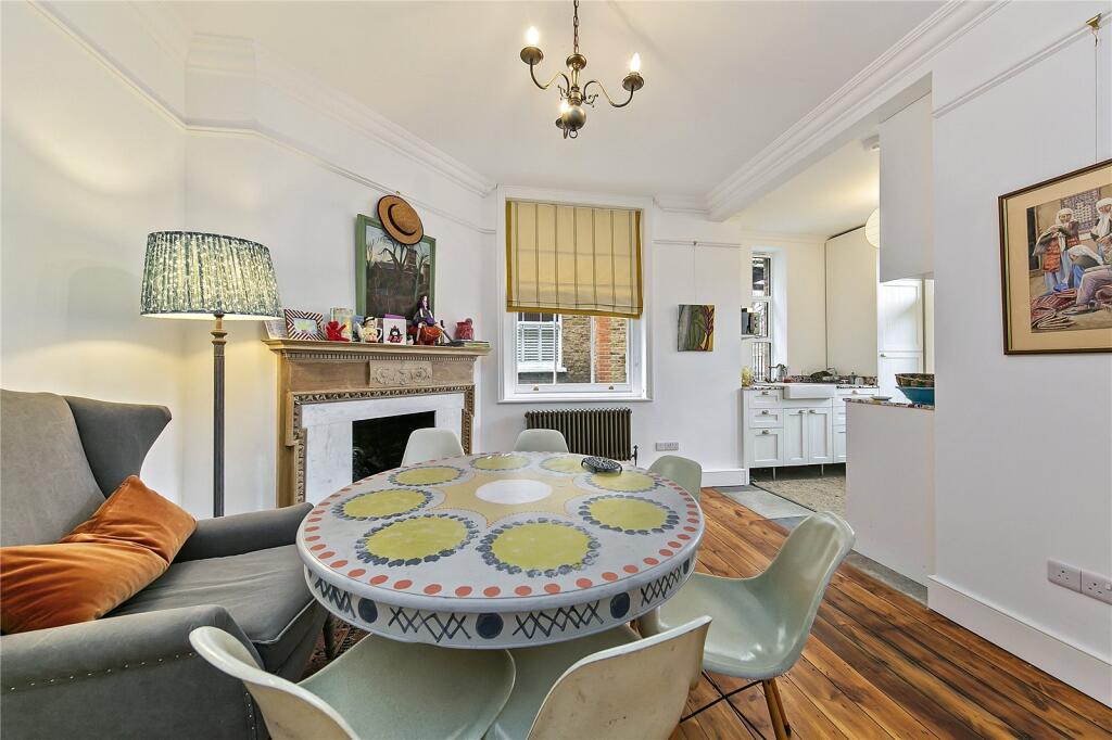 2 bed Apartment for rent in Barnes. From Antony Roberts Estate Agents - East Sheen