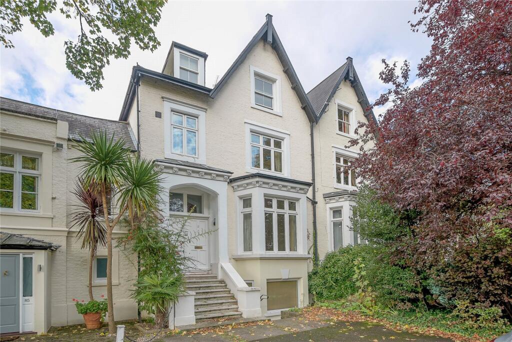 1 bed Apartment for rent in London. From Antony Roberts Estate Agents - East Sheen