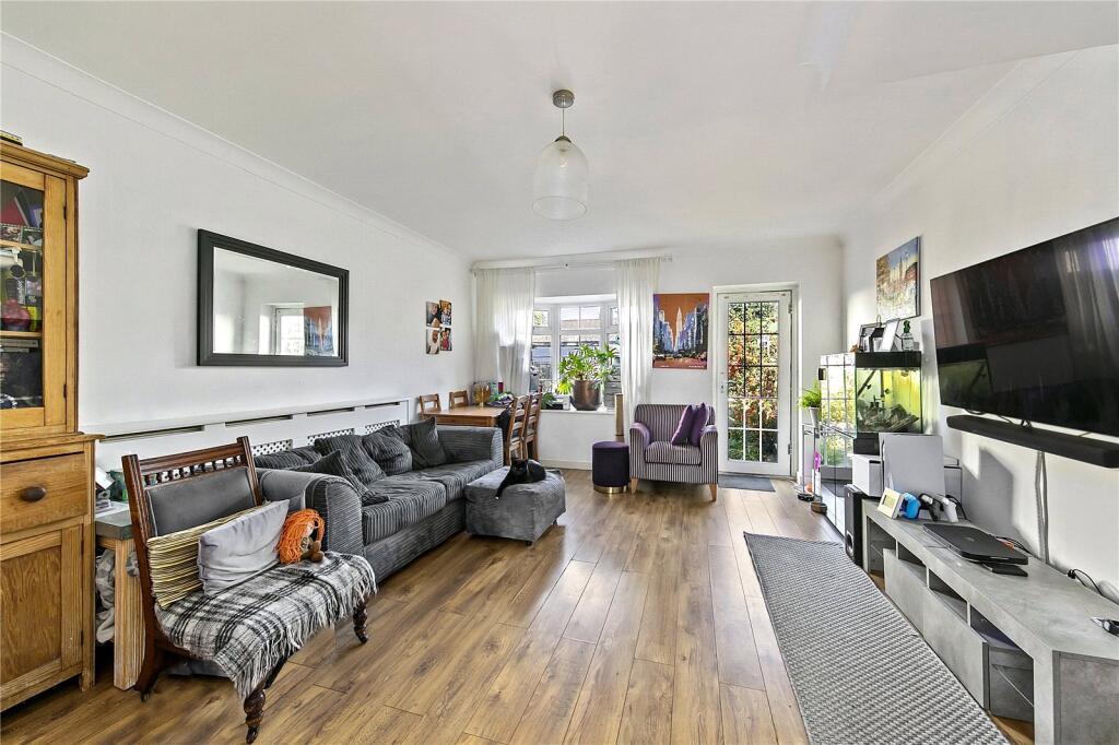2 bed Semi Detached for rent in Barnes. From Antony Roberts Estate Agents - East Sheen