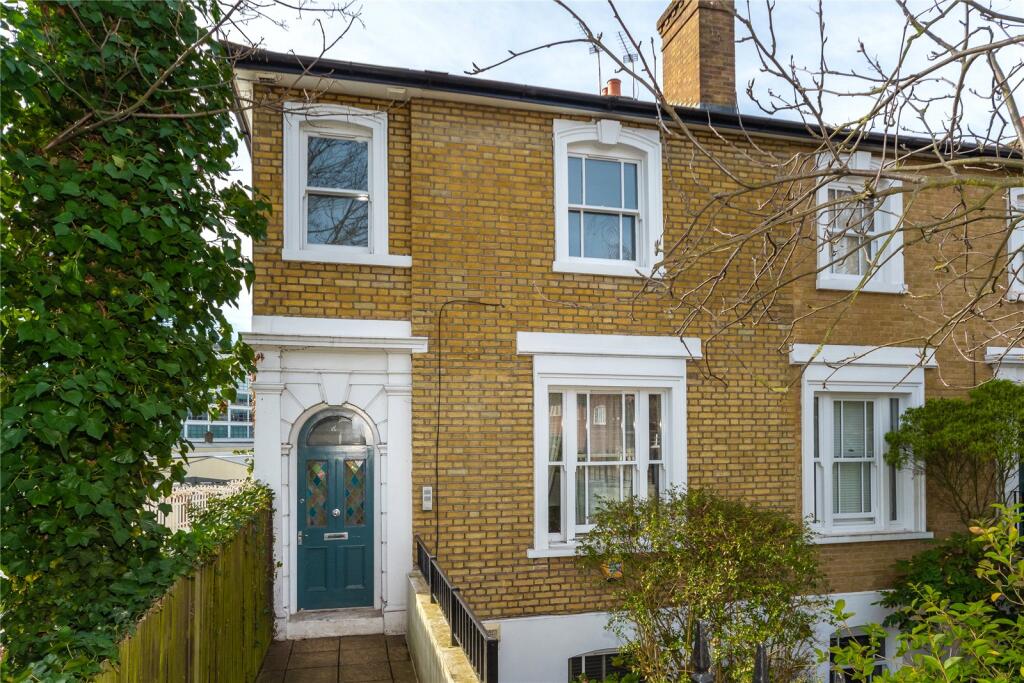 2 bed Apartment for rent in Richmond upon Thames. From Antony Roberts Estate Agents - Richmond - Lettings