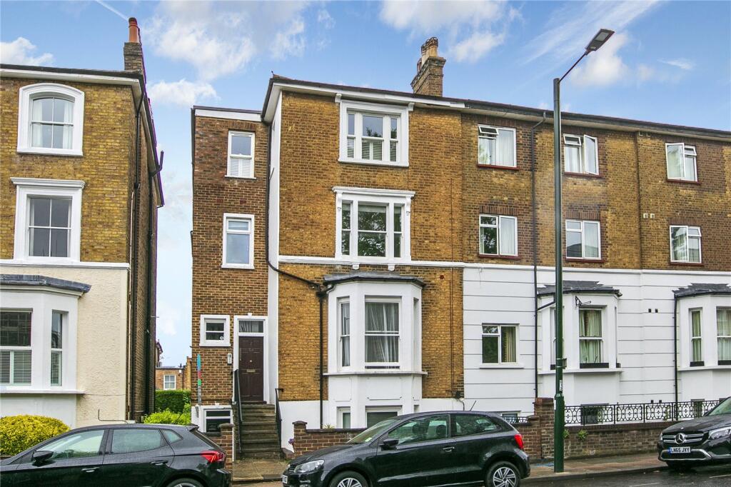 2 bed Apartment for rent in Richmond upon Thames. From Antony Roberts Estate Agents - Richmond - Lettings