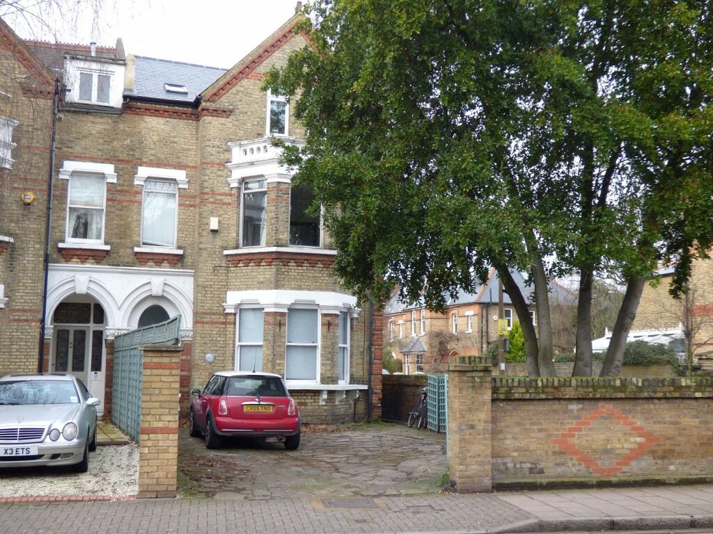 1 bed Apartment for rent in Twickenham. From Antony Roberts Estate Agents - St Margarets