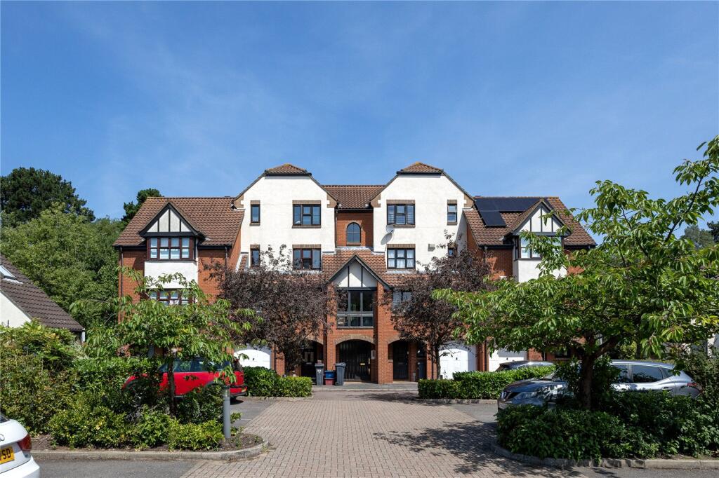 1 bed Apartment for rent in Isleworth. From Antony Roberts Estate Agents - St Margarets