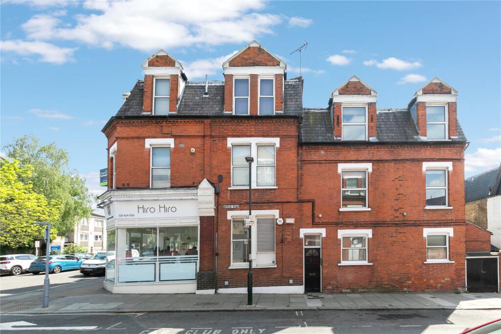 1 bed Apartment for rent in Twickenham. From Antony Roberts Estate Agents - St Margarets