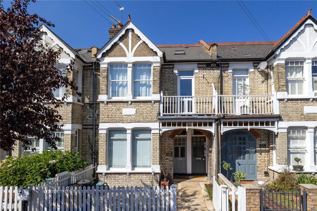 2 bed Annexe for rent in Twickenham. From Antony Roberts Estate Agents - St Margarets
