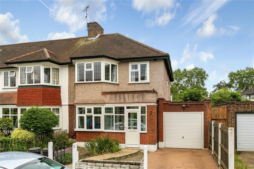 3 bed Detached for rent in Twickenham. From Antony Roberts Estate Agents - St Margarets 3 bed Detached for rent in Twickenham. From Antony Roberts Estate Agents - St Margarets