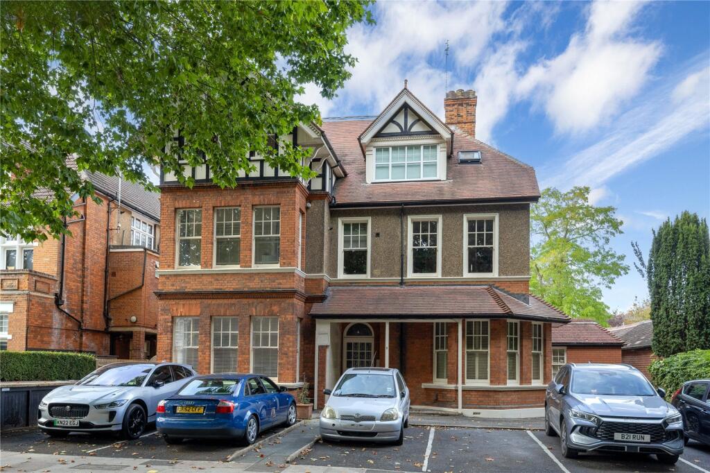 1 bed Apartment for rent in Twickenham. From Antony Roberts Estate Agents - St Margarets