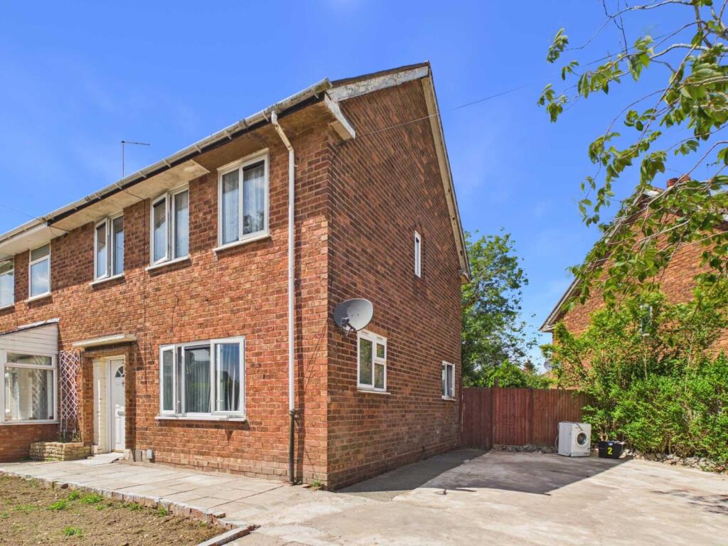 3 bed Semi Detached for rent in Blackheath. From A P Morgan - Redditch