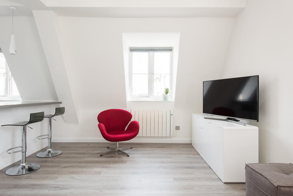 3 bed 1st Floor Flat for rent in London. From Arbitrage Group - London