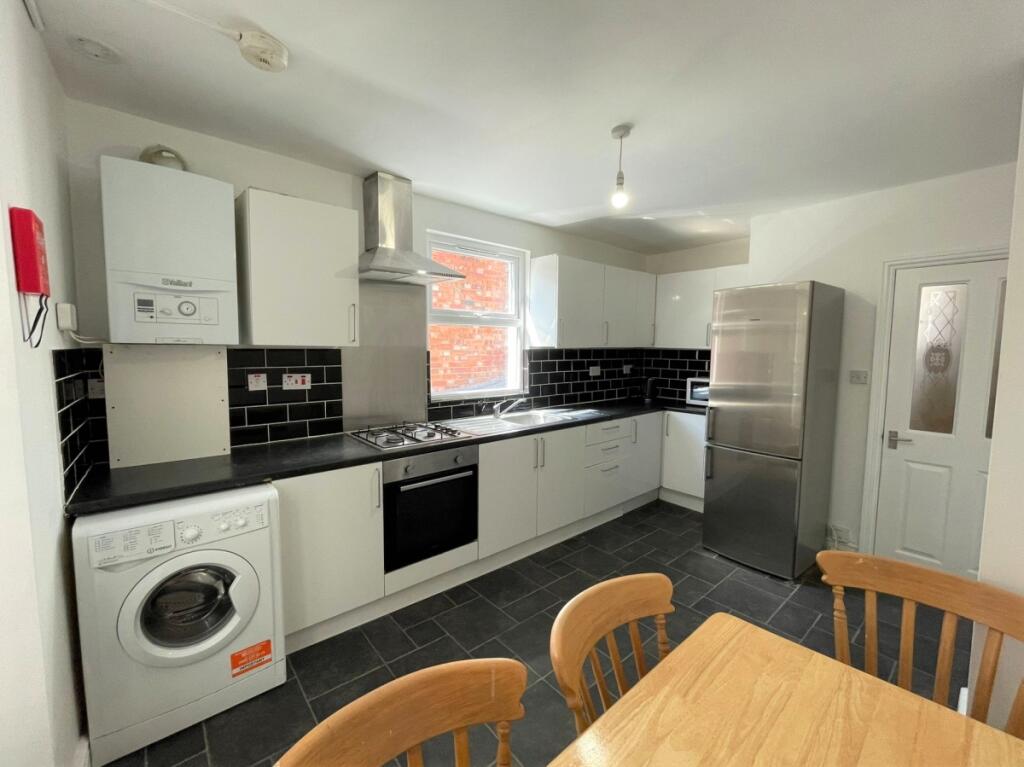 3 bed Flat for rent in Walthamstow. From Ariston Property - London