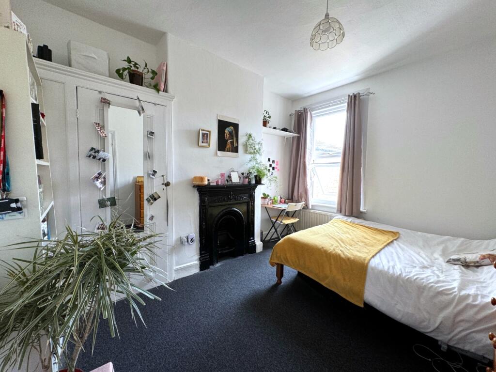 4 bed House Share for rent in Tottenham. From Ariston Property - London 4 bed House Share for rent in Tottenham. From Ariston Property - London