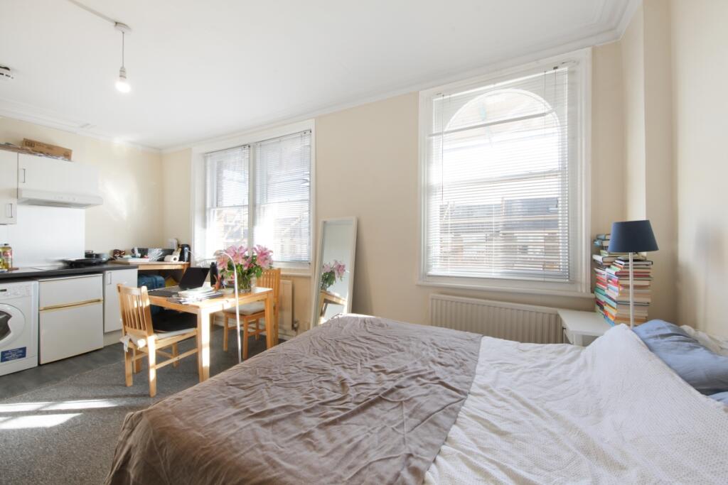 4 bed Studio for rent in Camden Town. From Ariston Property - London 4 bed Studio for rent in Camden Town. From Ariston Property - London