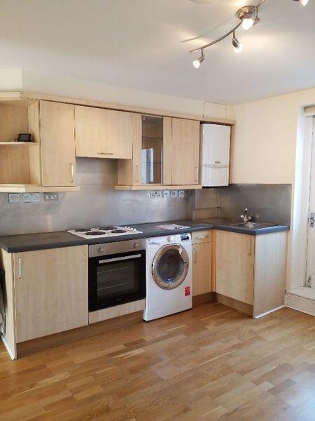 2 bed 1st Floor Flat for rent in Islington. From Ariston Property - London