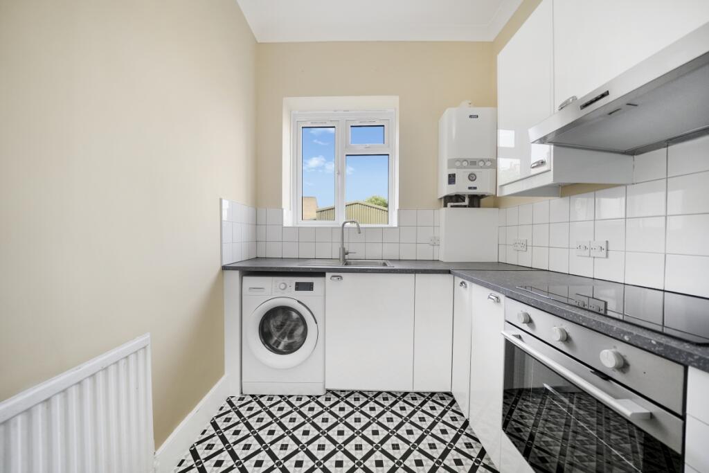 1 bed 1st Floor Flat for rent in Hornsey. From Ariston Property - London
