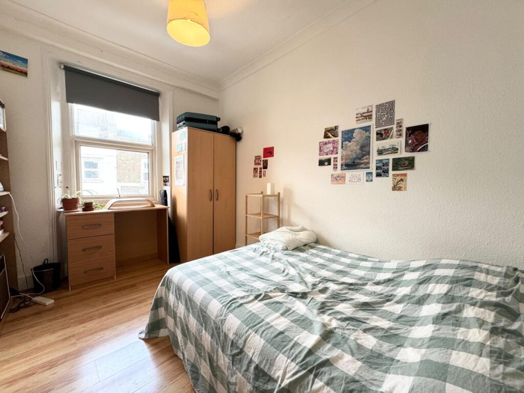 4 bed 1st Floor Flat for rent in Camden Town. From Ariston Property - London
