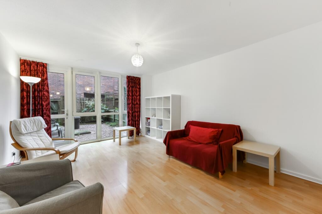 3 bed 1st Floor Flat for rent in Hornsey. From Ariston Property - London 3 bed 1st Floor Flat for rent in Hornsey. From Ariston Property - London