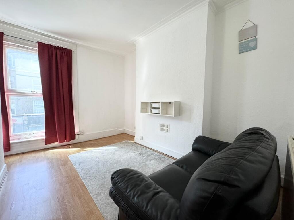 1 bed 1st Floor Flat for rent in Hornsey. From Ariston Property - London 1 bed 1st Floor Flat for rent in Hornsey. From Ariston Property - London