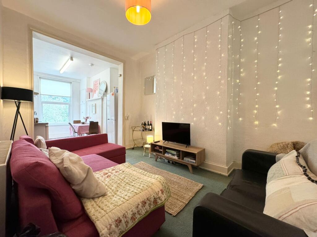 4 bed 1st Floor Flat for rent in Camden Town. From Ariston Property - London