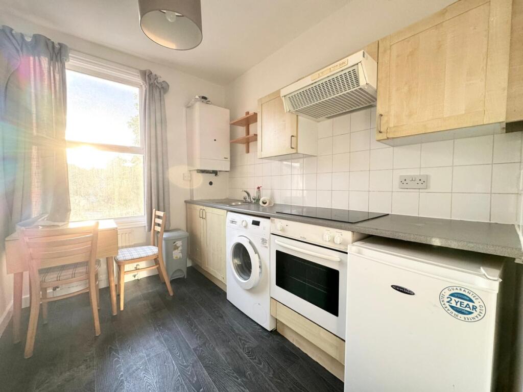 4 bed Studio for rent in Camden Town. From Ariston Property - London 4 bed Studio for rent in Camden Town. From Ariston Property - London