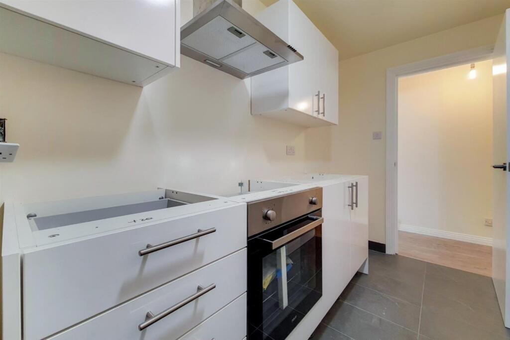 2 bed 1st Floor Flat for rent in Camberwell. From Ariston Property - London