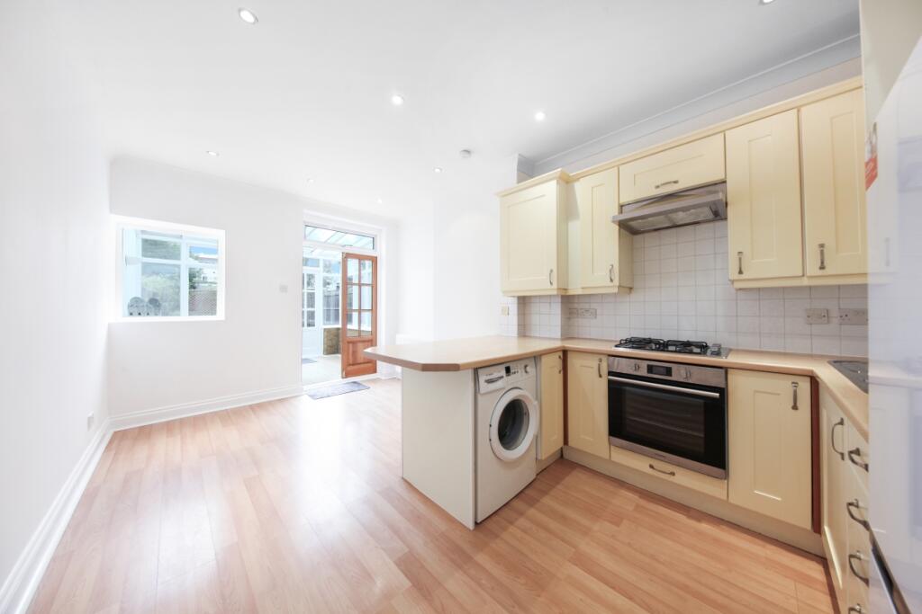 2 bed 1st Floor Flat for rent in Willesden. From Ariston Property - London