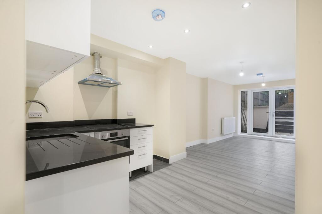 1 bed 1st Floor Flat for rent in Hornsey. From Ariston Property - London