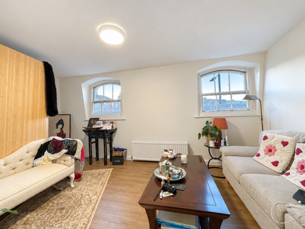 2 bed 1st Floor Flat for rent in Hackney. From Ariston Property - London 2 bed 1st Floor Flat for rent in Hackney. From Ariston Property - London