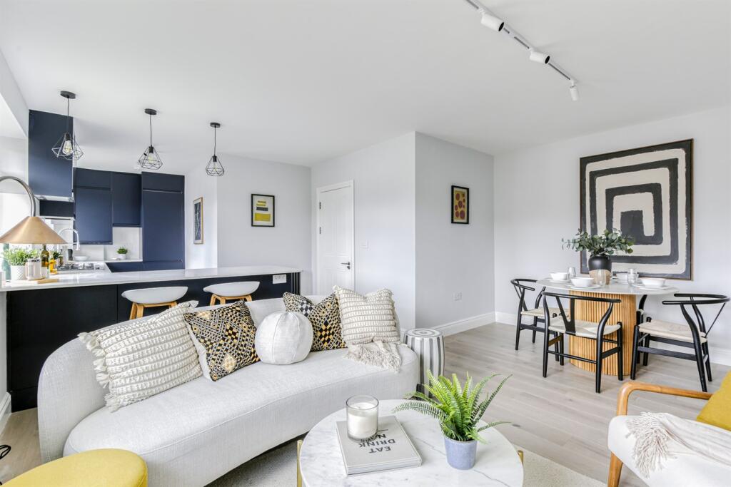 2 bed 1st Floor Flat for rent in Acton. From Atlas Property Letting & Services Ltd - London 2 bed 1st Floor Flat for rent in Acton. From Atlas Property Letting & Services Ltd - London