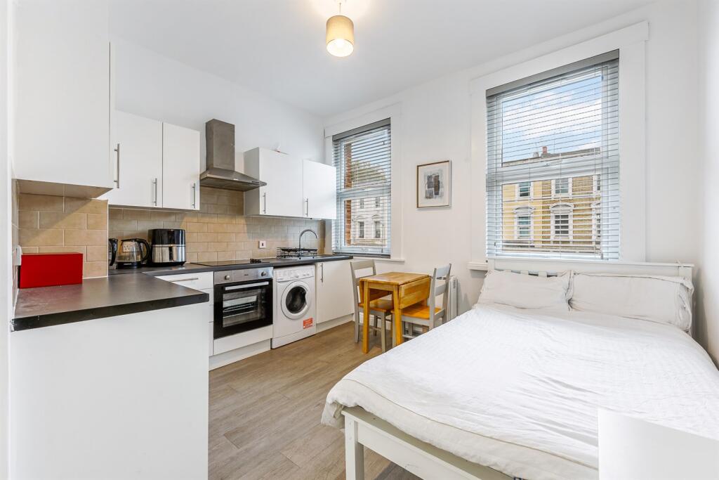 4 bed 1st Floor Flat for rent in Kensington. From Atlas Property Letting & Services Ltd - London
