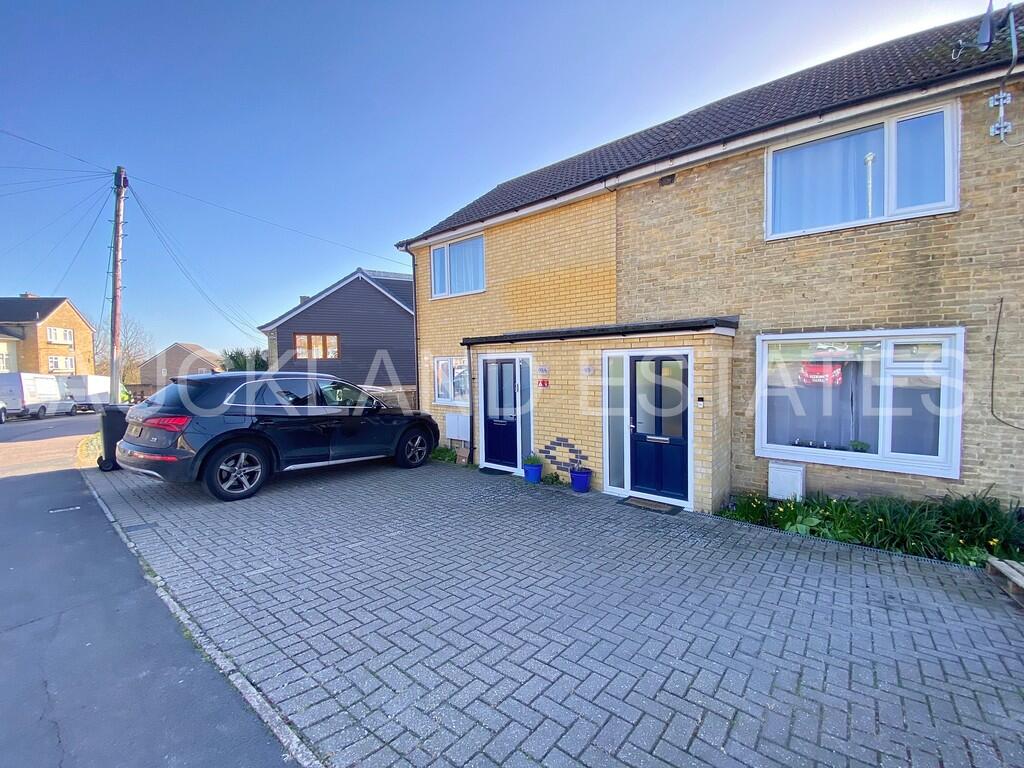 2 bed Mid Terraced House for rent in Northaw. From Auckland Estates Limited - Potters Bar