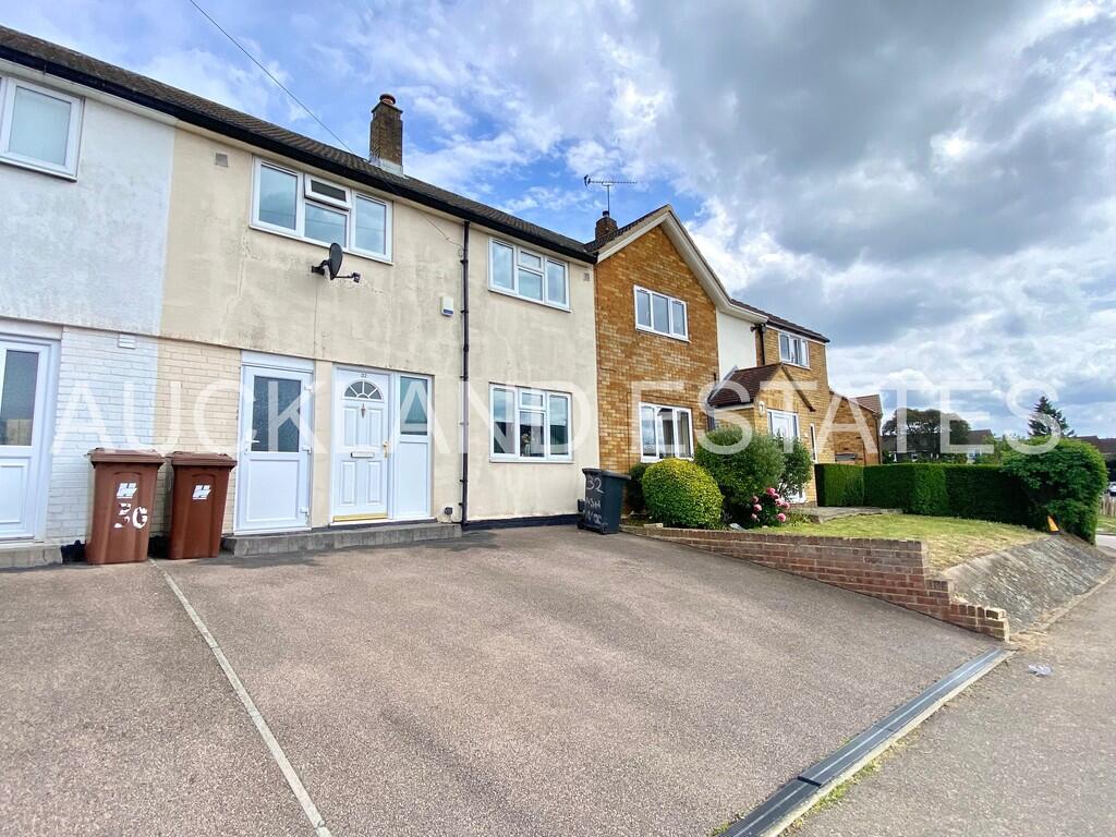 3 bed Mid Terraced House for rent in Potters Bar. From Auckland Estates Limited - Potters Bar 3 bed Mid Terraced House for rent in Potters Bar. From Auckland Estates Limited - Potters Bar