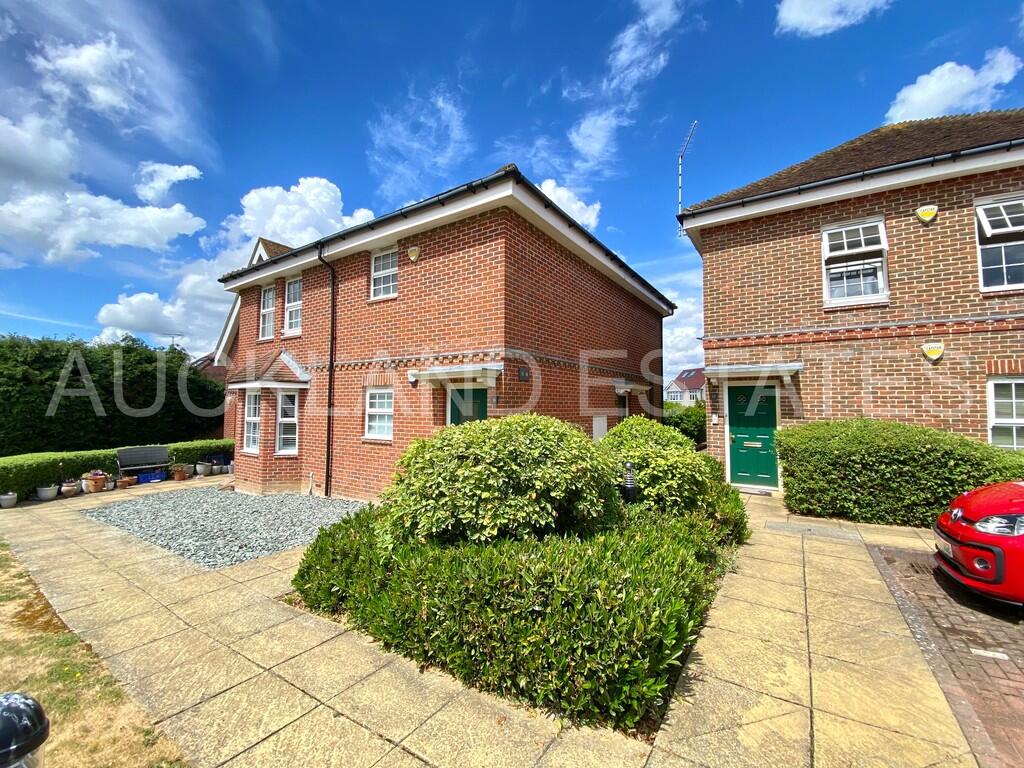 2 bed Annexe for rent in Potters Bar. From Auckland Estates Limited - Potters Bar