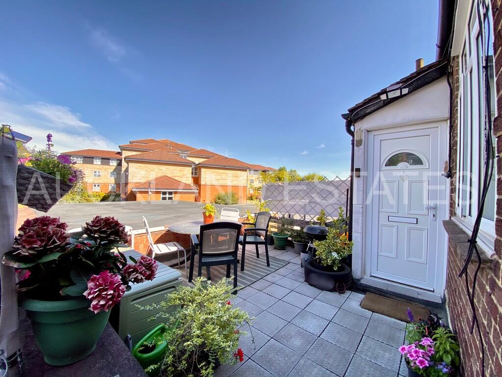 1 bed Apartment for rent in Potters Bar. From Auckland Estates Limited - Potters Bar