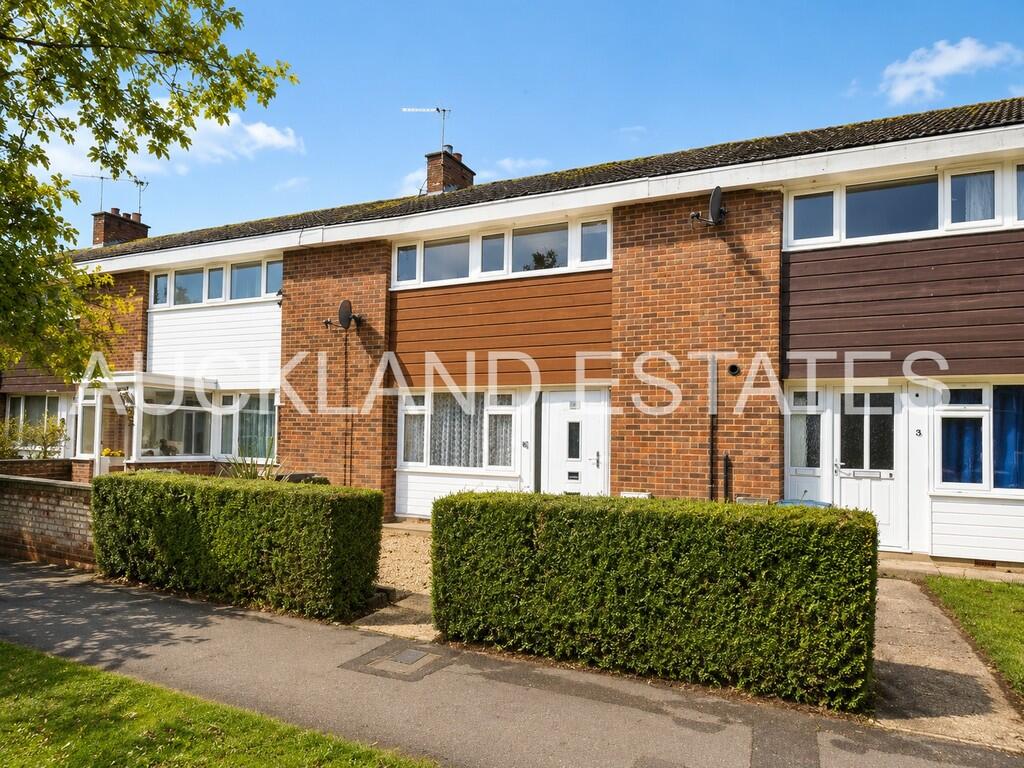 3 bed Mid Terraced House for rent in Hatfield. From Auckland Estates Limited - Potters Bar 3 bed Mid Terraced House for rent in Hatfield. From Auckland Estates Limited - Potters Bar