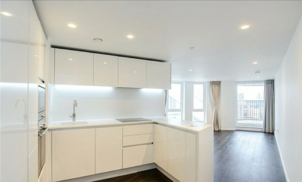 2 bed 1st Floor Flat for rent in Islington. From Austin Homes - London